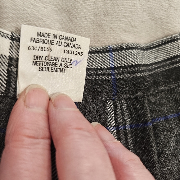 St Michael's girls pleated plaid skirt long grey, white blue size 12 Vintage - Picture 11 of 11